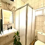 Merkez Deniz Yakini Muhtesem Mutfakli *