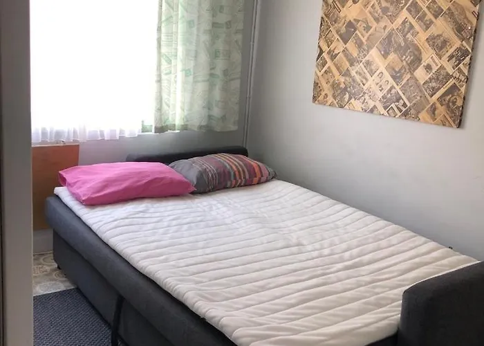 Merkez Deniz Yakini Muhtesem Mutfakli *