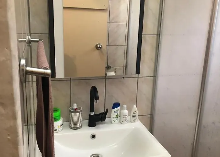 Merkez Deniz Yakini Muhtesem Mutfakli *