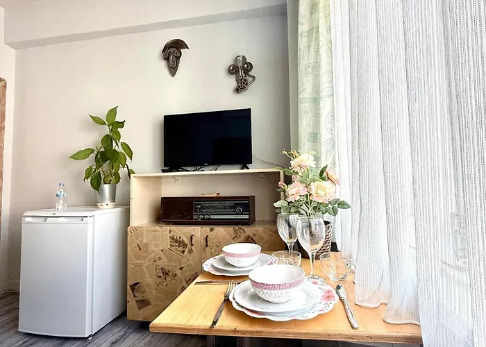 Merkez Deniz Yakini Muhtesem Mutfakli