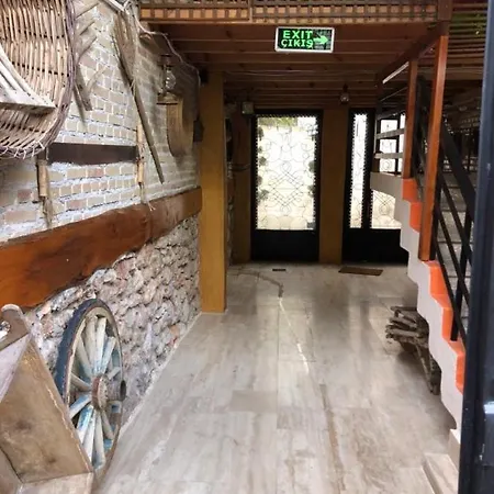 Διαμέρισμα Merkez Deniz Yakini Muhtesem Mutfakli Αττάλεια