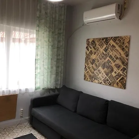 Merkez Deniz Yakini Muhtesem Mutfakli * Αττάλεια